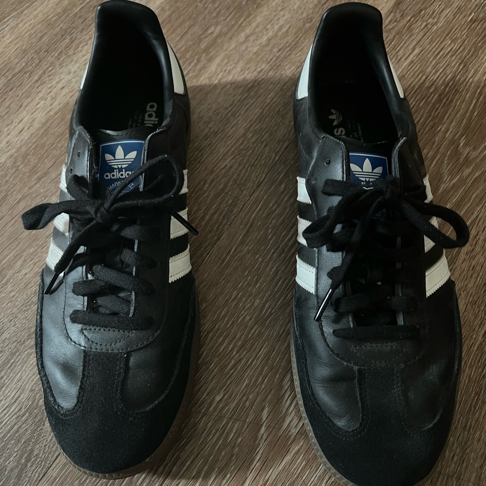 Adidas Men's Black and White Sneakers